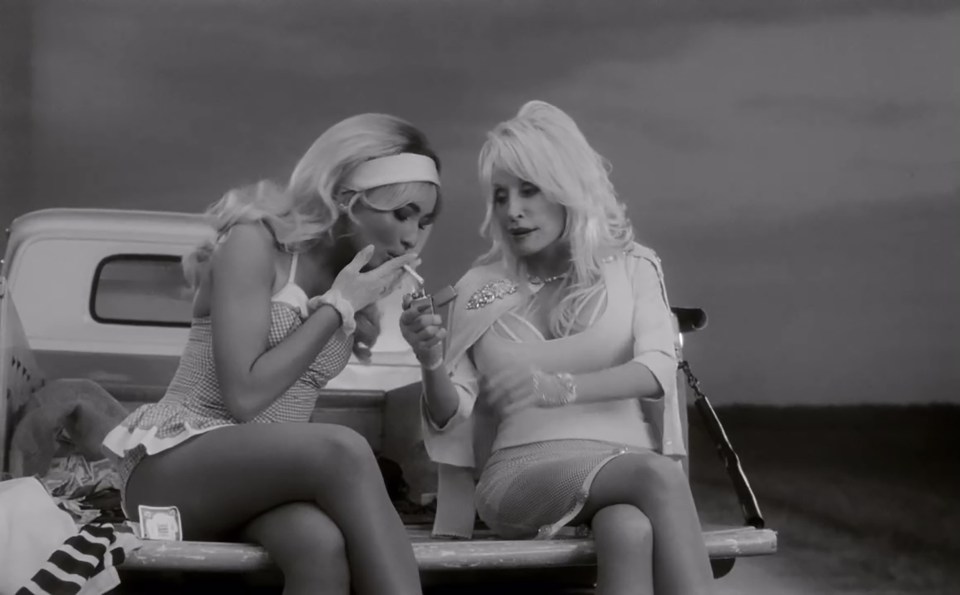 www.the-sun.com_entertainment_13542833_sabrina-carpenter-dolly-parton-deluxe-short-n-sweet-2.jpg